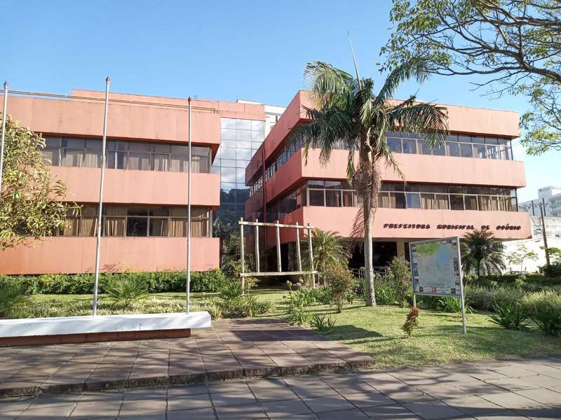 Servidores municipais realizam protesto em Osório, seleção para estágios remunerados, Prefeitura de Osório