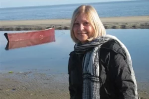 Homem, Professora e escritora morre atropelada na praia do Cassino