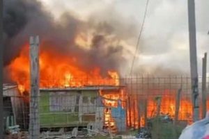 Incêndio em Capão da Canoa destrói residências