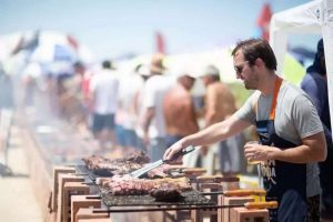 Maior churrasco de praia do mundo