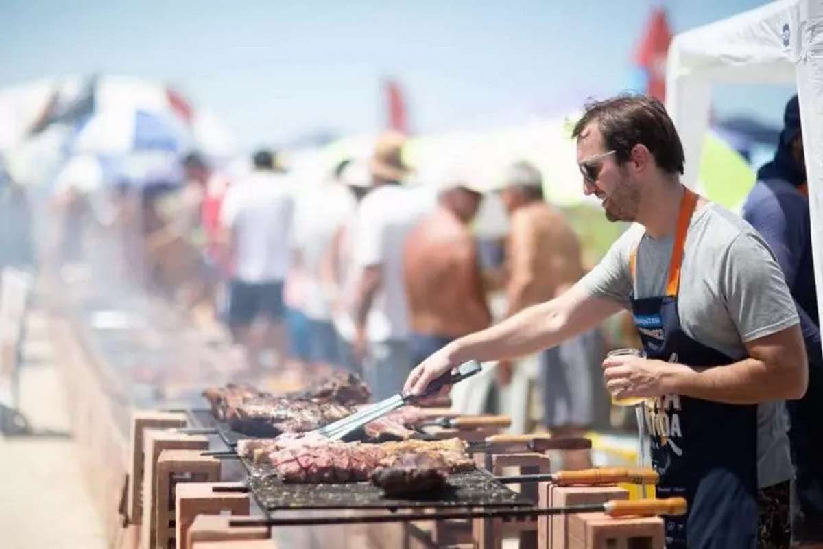 Maior churrasco de praia do mundo