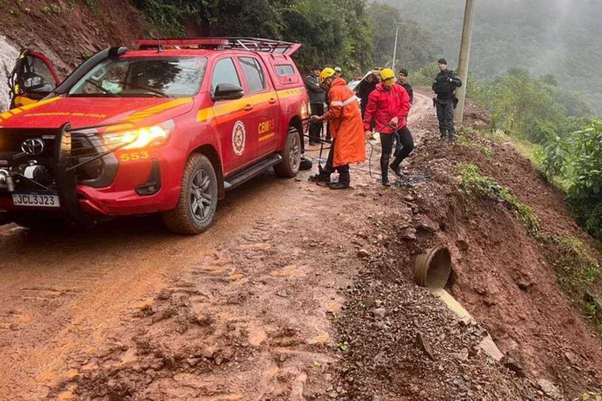 Bombeiros localizam corpo em Celta caído a 90 metros da estrada no RS