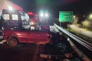 Colisão entre carro e caminhão deixa motorista morto na BR-285