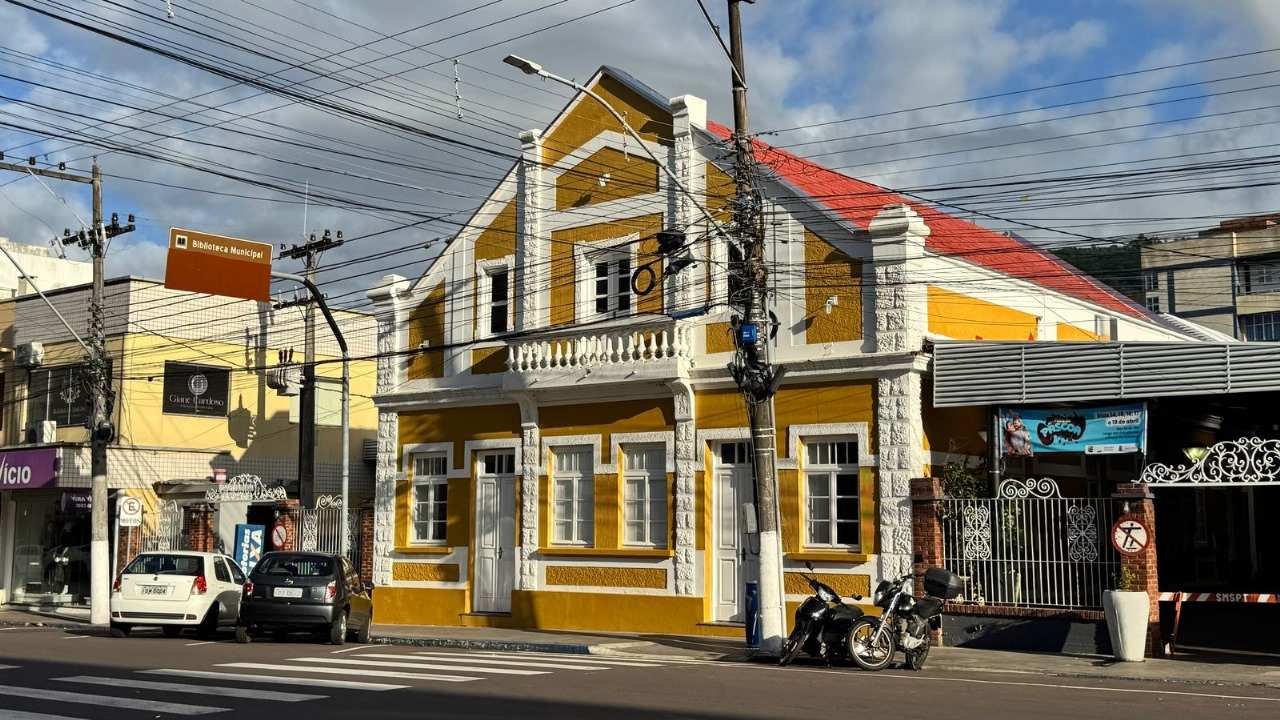 Biblioteca Pública Fernandes Bastos