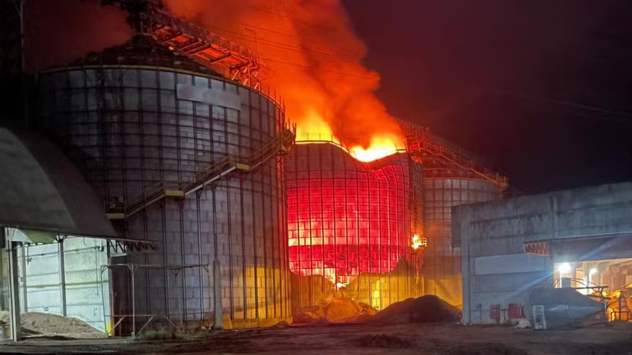 Incêndio em silo