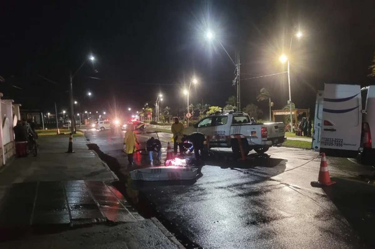 Atropelamento no Litoral Sul deixa adolescente e cachorro mortos