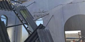 Ciclone em Tramandaí arranca telhado e compromete estrutura de igreja