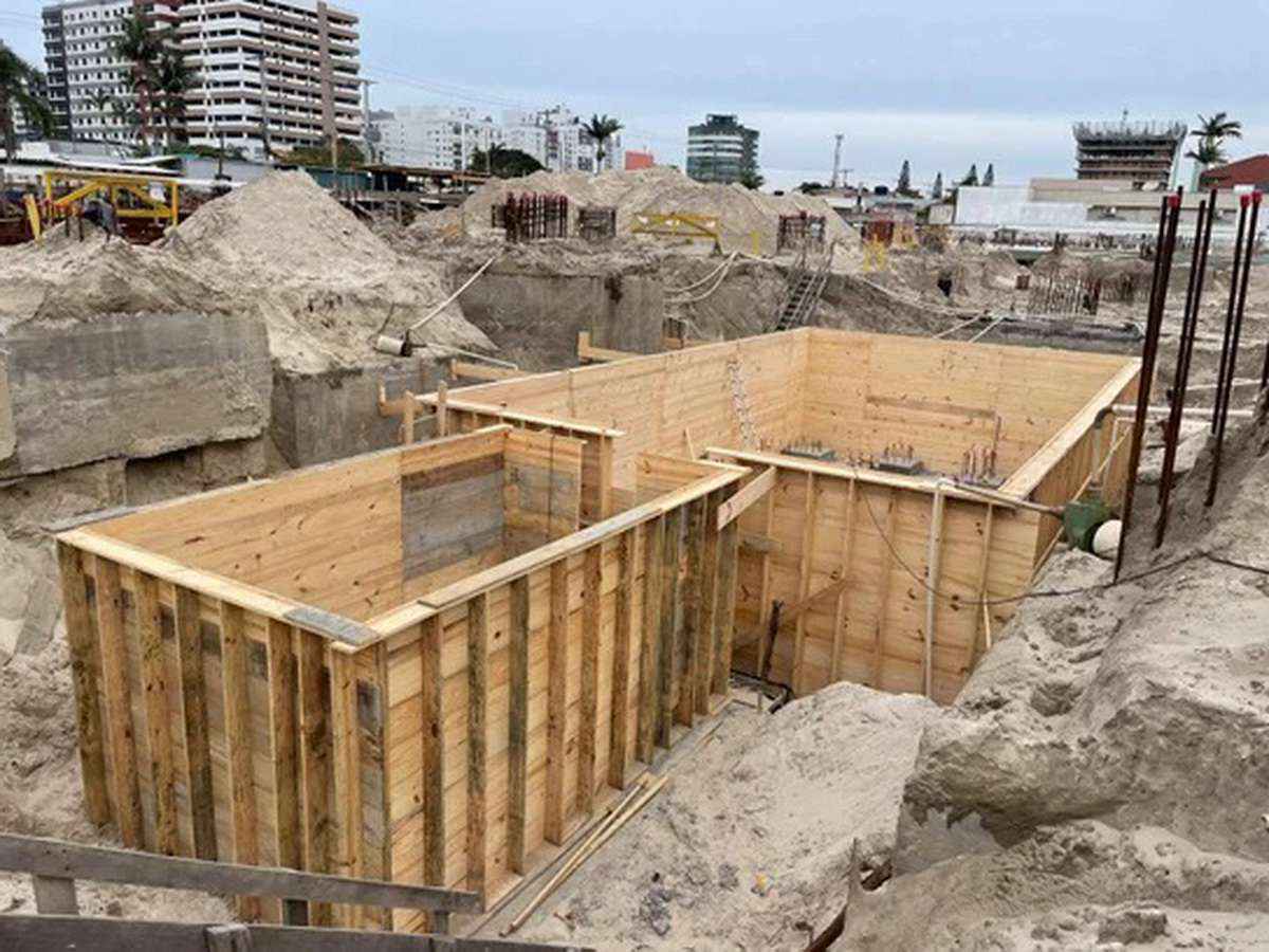 Um monstro de concreto surge em Capão da Canoa. O que ele vai sustentar?