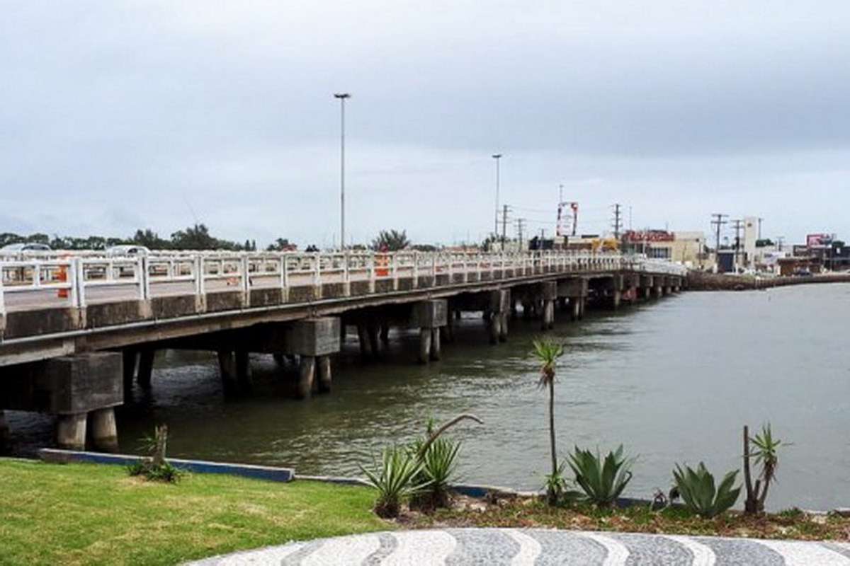 Pesca, Idoso cai no Rio Tramandaí durante pescaria