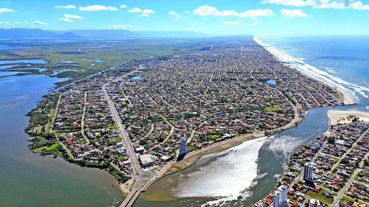 Coleta de lixo em Imbé