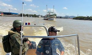 Marinha do Brasil apreende 60 toneladas de pescado no Litoral de SC