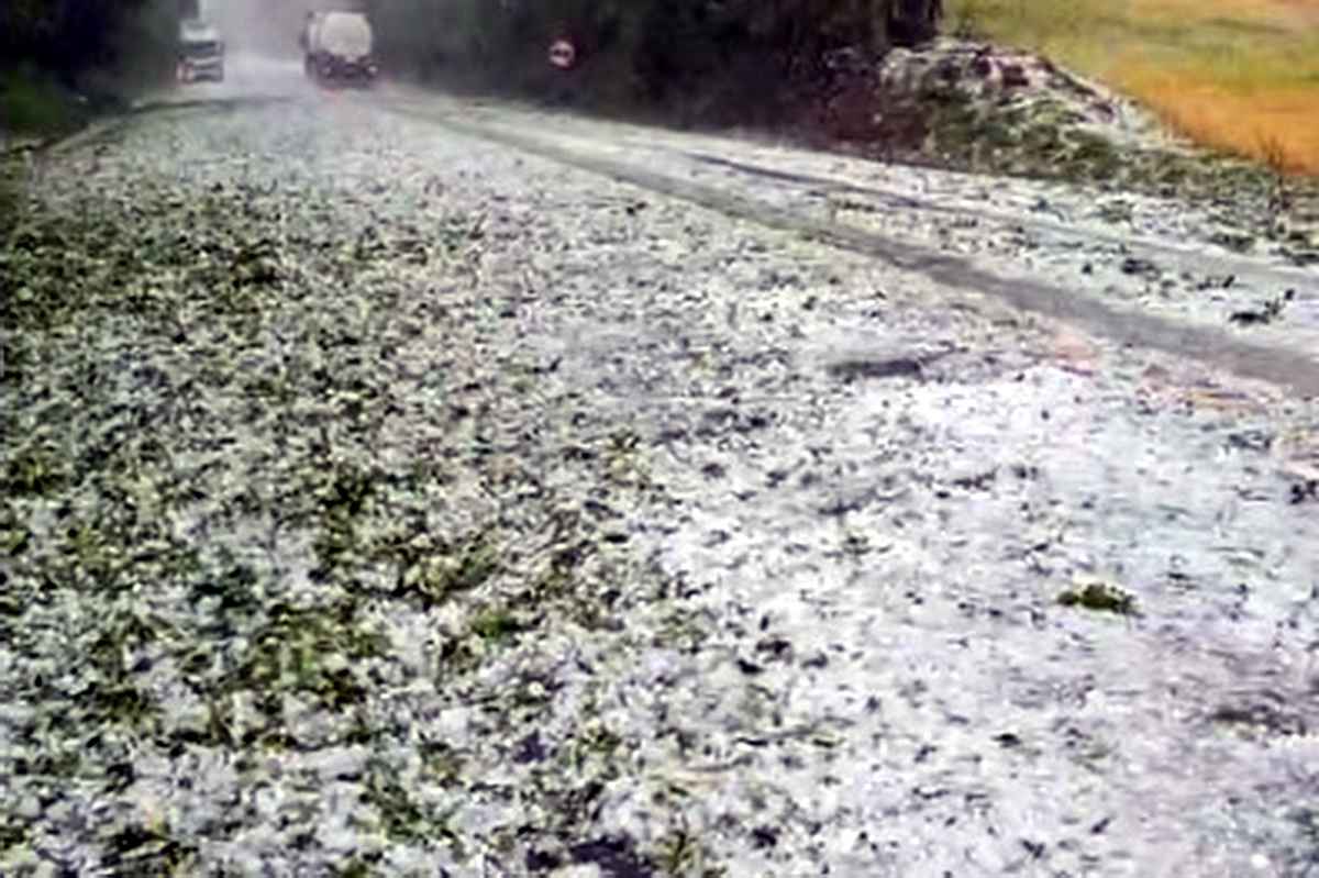 Granizo no RS transforma cidade em “tapete de gelo” após tempestade