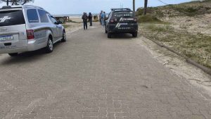 Homem encontrado morto na beira mar