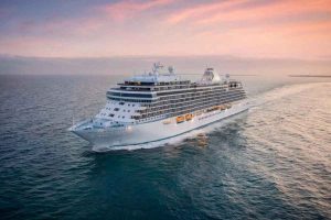 Cruzeiro de luxo atracará no Litoral do RS trazendo 1300 turistas