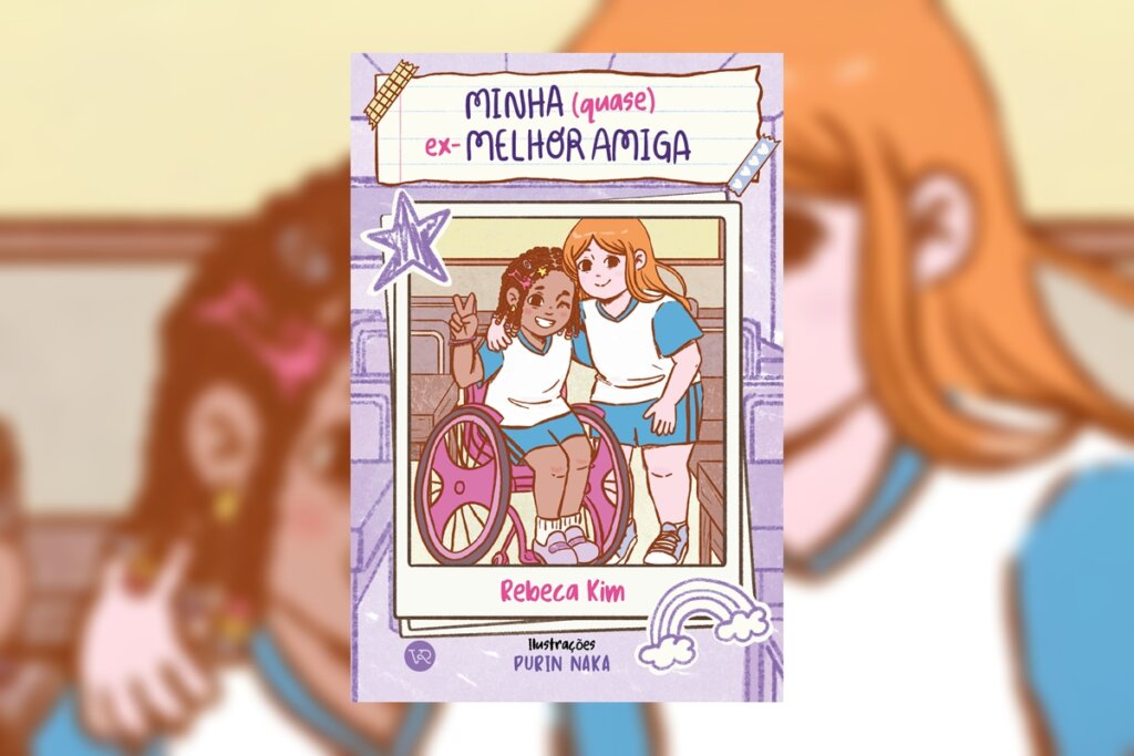Capa de livro com fundo roxo, título e nome da autora e ilustrador em roxo e rosa com ilustração de duas meninas usando uniforme escolar e uma delas está na cadeira de rodas